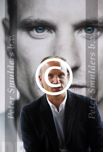 Amsterdam 18 oktober 2013
Presentatie boek Dennis Bergkamp. Johan Cruijff neemt het eerste boek in ontvangst.
