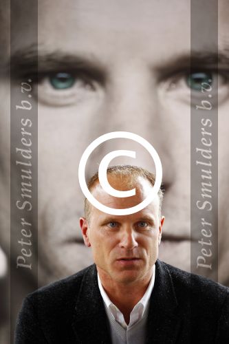 Amsterdam 18 oktober 2013
Presentatie boek Dennis Bergkamp. Johan Cruijff neemt het eerste boek in ontvangst.