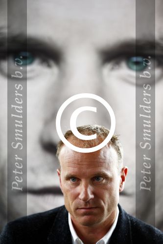 Amsterdam 18 oktober 2013
Presentatie boek Dennis Bergkamp. Johan Cruijff neemt het eerste boek in ontvangst.