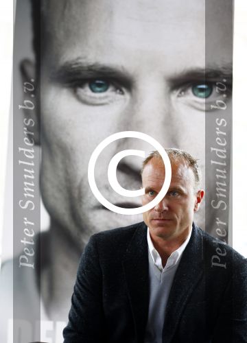 Amsterdam 18 oktober 2013
Presentatie boek Dennis Bergkamp. Johan Cruijff neemt het eerste boek in ontvangst.