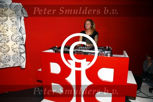 Amsterdam 12 november 2013
Presentatie horloge lijn buddha to Buddha. Dj Marcella