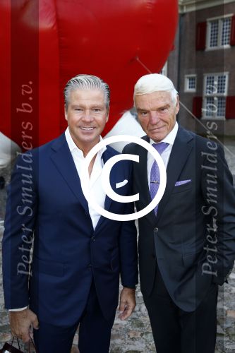 Zeist 3 november 2013
Presentatie nieuwe cd Gordon in slot zeist. Dries Roelvink met zijn beste vriend