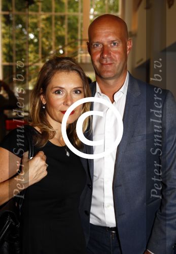 Utrecht 27 oktober 2013
Premiere Sonneveld in de schouwburg van Utrecht. Elle v Rijn met vriend