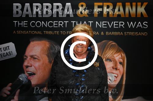 Amsterdam, 1 November 2013
Premiere Barbra & Frank, The concert that never was.
Met Sharon Owens (Barbra Streisand) en Sebastian Anzaldo (Frank Sinatra)
Erica Terpstra

Foto Peter Smulders BV