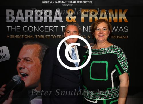 Amsterdam, 1 November 2013
Premiere Barbra & Frank, The concert that never was.
Met Sharon Owens (Barbra Streisand) en Sebastian Anzaldo (Frank Sinatra)
Erwin v Lambaart met zijn vrouw

Foto Peter Smulders BV