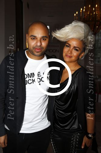 Zeist 3 november 2013
Presentatie nieuwe cd Gordon in slot zeist. Eva Simons met vriend Dj Sidney Samson