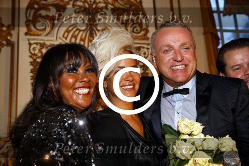 Zeist 3 november 2013
Presentatie nieuwe cd Gordon in slot zeist. Eva Simons met moeder Ingrid Simons