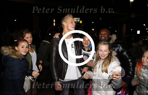 Amsterdam 10 november 2013
Diverse feestje rondom de MTV awards op diverse plaatsen in Amsterdam.
Ferry Doedens met heel veel fans