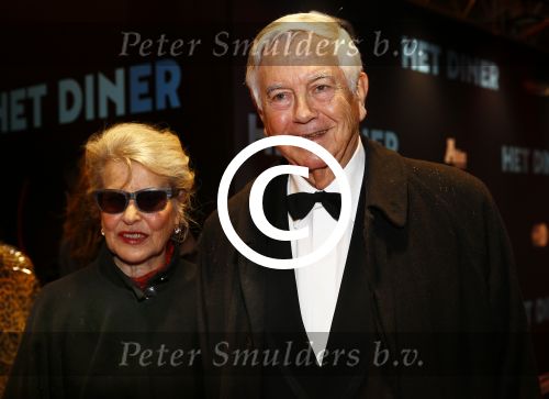 Amsterdam 4 november 2013
Premiere het diner in Tuschinski met de acteurs Daan Schuurmans Kim v Kooten Jacob Derwig en Thekla Reuten. Frits Bolkestein met vrouw