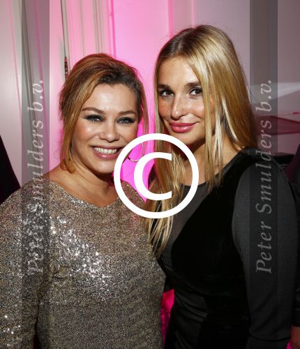 Amsterdam 11 november 2013
Uitreiking van de beau monde awards in het amstel hotel. Antje Monteiro met Gaby Blaaser