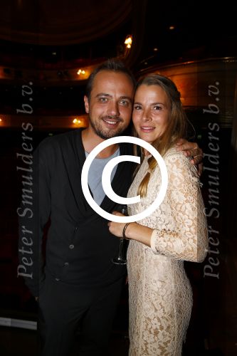 Leiden 17 oktober 2013
Geert Hoes met zijn nieuwe vriendin bij premiere Eindeloos