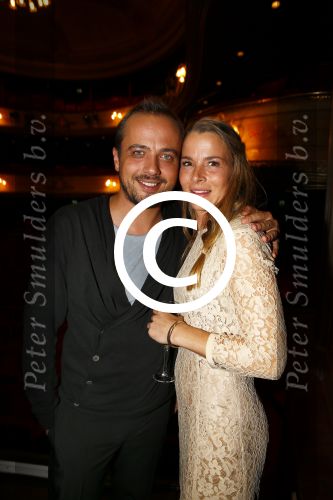 Leiden 17 oktober 2013
Geert Hoes met zijn nieuwe vriendin bij premiere Eindeloos