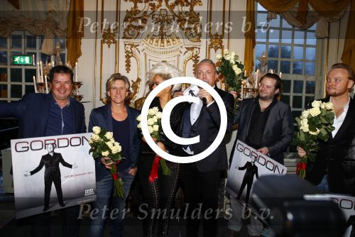 Zeist 3 november 2013
Presentatie nieuwe cd Gordon in slot zeist. Gordon met Rene Schuurmans en Eva Simons