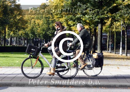 Amsterdam 12 oktober 2013
Isa Hoes op de fiets.
