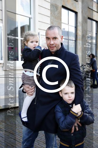 Den Haag 30 oktober 2013
Premiere Mr Finney in diligentia. Prinses Laurentien komt samen met haar kinderen Leonore Eloise en Claus Casimir. jeroen v Koningsbrugge met kinderen