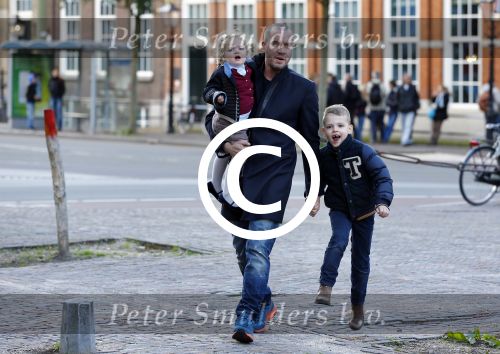 Den Haag 30 oktober 2013
Premiere Mr Finney in diligentia. Prinses Laurentien komt samen met haar kinderen Leonore Eloise en Claus Casimir. jeroen v Koningsbrugge met kinderen