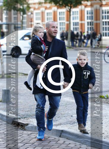 Den Haag 30 oktober 2013
Premiere Mr Finney in diligentia. Prinses Laurentien komt samen met haar kinderen Leonore Eloise en Claus Casimir. jeroen v Koningsbrugge met kinderen