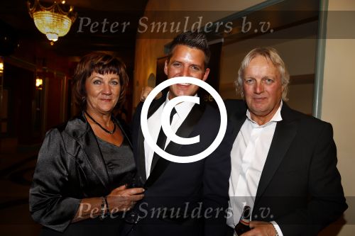 Amsterdam 18 oktober 2013
Uitreiking televizierring in carre .
Kees Tol met zijn ouders