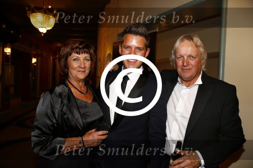 Amsterdam 18 oktober 2013
Uitreiking televizierring in carre .
Kees Tol met zijn ouders