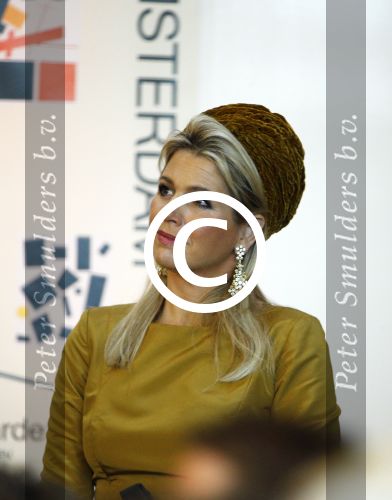 Amsterdam 18 oktober 2013
Koningin Maxima opent de expositie van Malevich in het stedelijk museum.