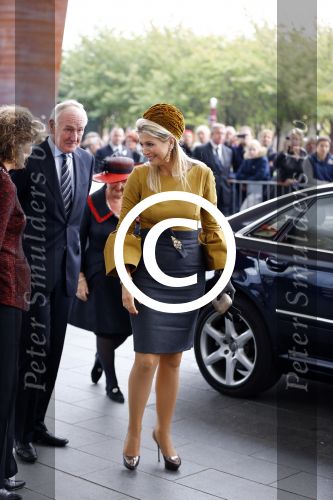Amsterdam 18 oktober 2013
Koningin Maxima opent de expositie van Malevich in het stedelijk museum.