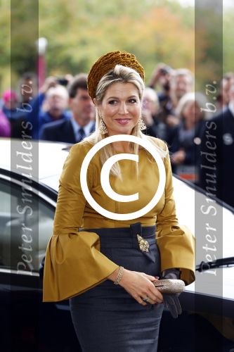 Amsterdam 18 oktober 2013
Koningin Maxima opent de expositie van Malevich in het stedelijk museum.