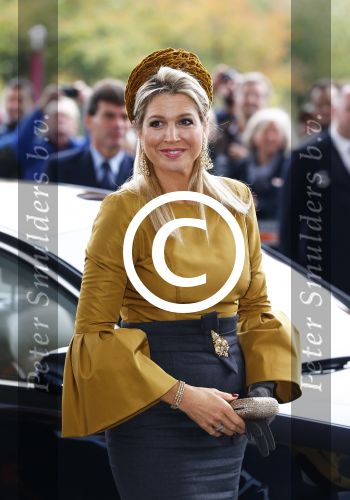 Amsterdam 18 oktober 2013
Koningin Maxima opent de expositie van Malevich in het stedelijk museum.