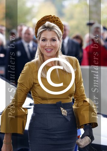 Amsterdam 18 oktober 2013
Koningin Maxima opent de expositie van Malevich in het stedelijk museum.