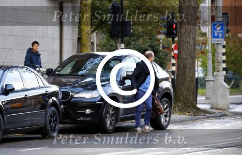 Amsterdam 28 oktober 2013
Marc Marie Huijbregts in zijn bmw X6