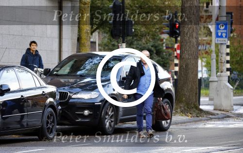 Amsterdam 28 oktober 2013
Marc Marie Huijbregts in zijn bmw X6