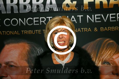 Amsterdam, 1 November 2013
Premiere Barbra & Frank, The concert that never was.
Met Sharon Owens (Barbra Streisand) en Sebastian Anzaldo (Frank Sinatra)
Margriet Zegers

Foto Peter Smulders BV