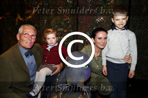 Den Haag 30 oktober 2013
Premiere Mr Finney in diligentia. Prinses Laurentien komt samen met haar kinderen Leonore Eloise en Claus Casimir. marie Claire Witlox met kinderen en vader