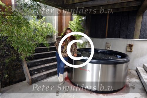 Ouderkerk aan de amstel 22 oktober 2013
Binnenkijken in het schitterende huis van Antoine v d Vijver en Patty Brard aan de Amstel.