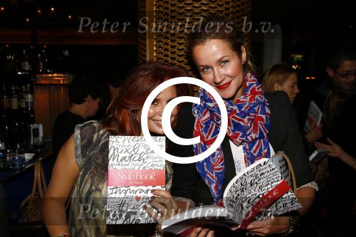 Amsterdam 1 november 2013
Presentatie boek Danie Bles in het okura hotel.
Leontine Borsato met Pauline Huizinga