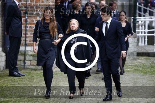 Delft 2 november 2013
Herdenkingsdienst voor prins Friso in de grote kerk in Delft.
Prinses Christina en haar zoon Prins Bernardo en Prinses Juliana