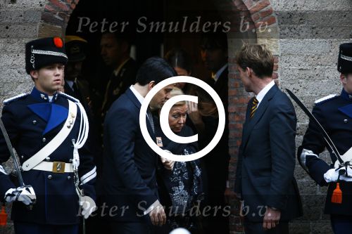 Delft 2 november 2013
Herdenkingsdienst voor prins Friso in de grote kerk in Delft.
Prinses Christina met haar kinderen