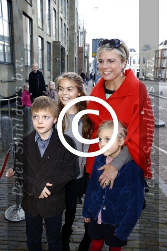Den Haag 30 oktober 2013
Premiere Mr Finney in diligentia. Prinses Laurentien komt samen met haar kinderen Leonore Eloise en Claus Casimir.