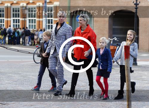 Den Haag 30 oktober 2013
Premiere Mr Finney in diligentia. Prinses Laurentien komt samen met haar kinderen Leonore Eloise en Claus Casimir.