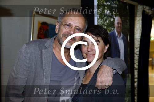 Amstelveen 28 oktober 2013
Presentatie max programma van  Hanneke Groenteman met Rob de Nijs en Jan Slagter in het cobra museum. Rob met zijn vrouw Henriette