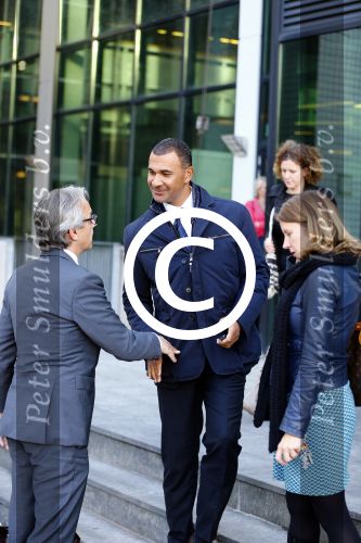 Amsterdam 17 oktober 2013
Ruud Gullit en Estelle Cruijff verlaten de rechtbank ivm hun scheiding