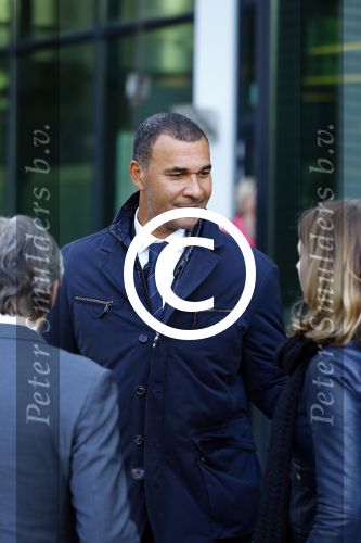Amsterdam 17 oktober 2013
Ruud Gullit en Estelle Cruijff verlaten de rechtbank ivm hun scheiding