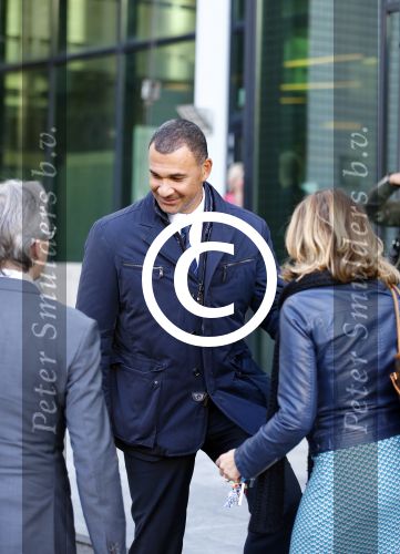 Amsterdam 17 oktober 2013
Ruud Gullit en Estelle Cruijff verlaten de rechtbank ivm hun scheiding