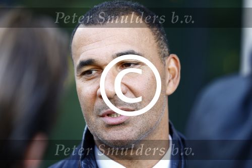 Amsterdam 17 oktober 2013
Ruud Gullit en Estelle Cruijff verlaten de rechtbank ivm hun scheiding