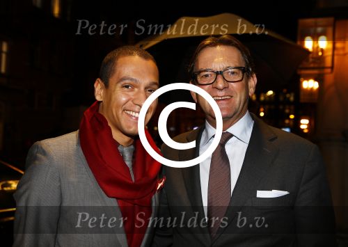 Amsterdam 28 oktober 2013
Nieuwe de la mar theater. Sjaak v Vliet met vriend