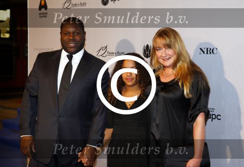 Amsterdam 28 oktober 2013
Premiere 12 years a slave in tuschinski. Steve McQueen met gezin