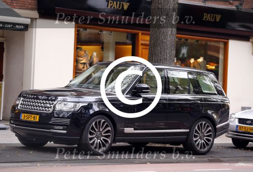 Amsterdam 21 oktober 2013
de nieuwe range rover van Tatjana