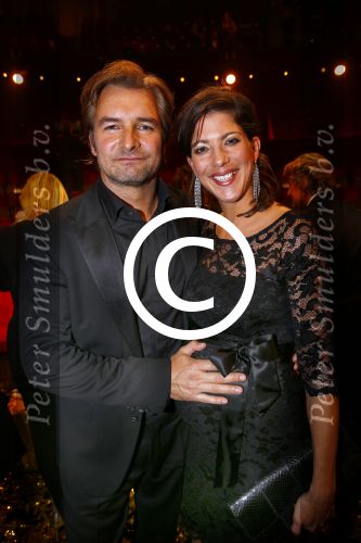 Amsterdam 18 oktober 2013
Uitreiking televizierring in carre .
Victor Reinier met vriendin