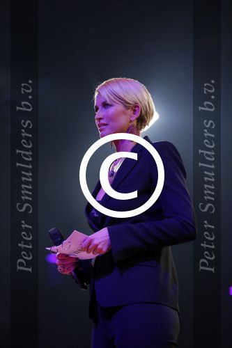 Hilversum 27 oktober 2014
Finale Hollands next top model 2014 HNTM in studio 21 gepresenteerd door Anouk Smulders en Fred v Leer.Finalisten zijn Nicky Opheij Sanne Aisha en Debbie Dhillon. In de jury zitten Freek Koster May Britt Mobach en Dirk Kikstra.