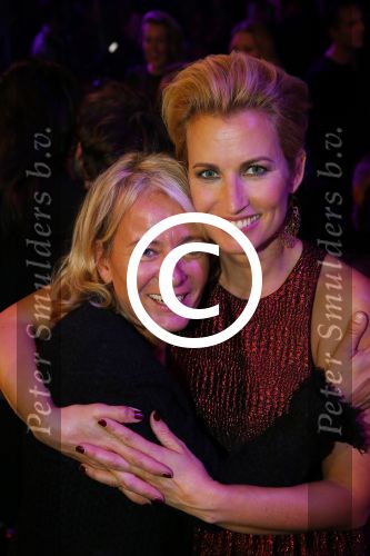 Hilversum 27 oktober 2014
Finale Hollands next top model 2014 HNTM in studio 21 gepresenteerd door Anouk Smulders en Fred v Leer.Finalisten zijn Nicky Opheij Sanne Aisha en Debbie Dhillon. In de jury zitten Freek Koster May Britt Mobach en Dirk Kikstra.