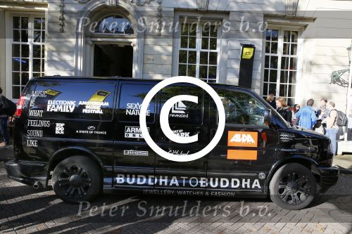Amsterdam 15 oktober 2014
Buddha to Buddha booyt en Bus bij ADE voor felix Meritis.